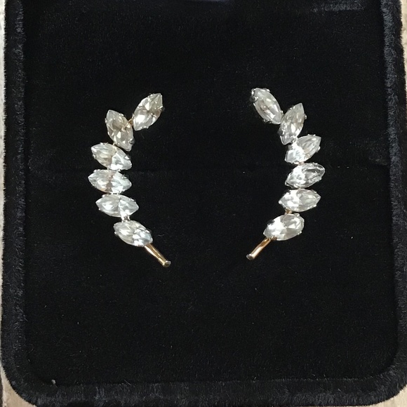 Elegant Pierced Earrings Vintage Gold Tone & Rhinestone - Picture 8 of 16